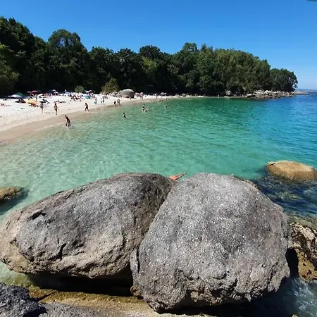 Apartment As Areas , Playa Y Relax En Plenas Rias Baixas